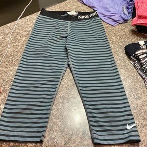 Women’s Nike pro legging